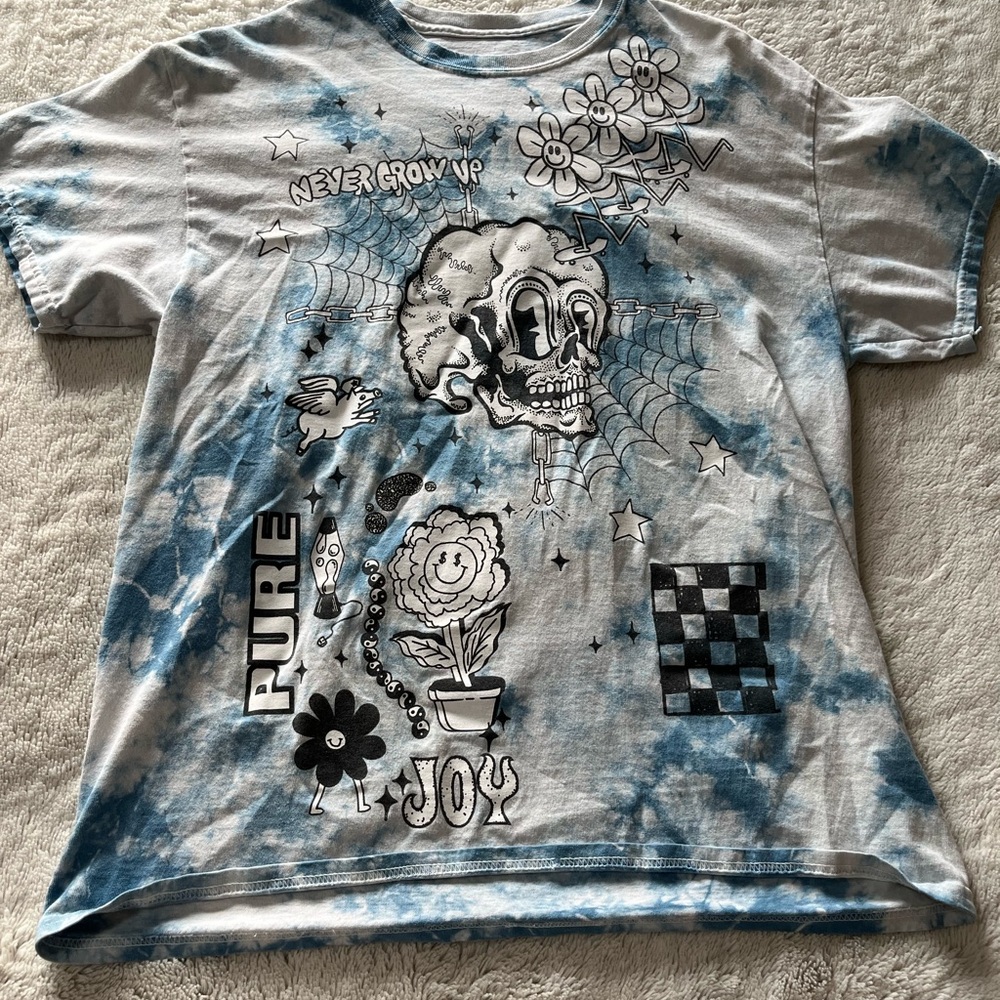Blue and white tie-dye graphic shirt